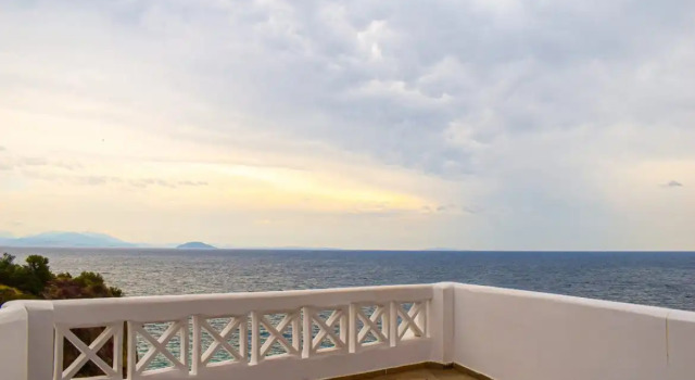Вилла с 2 комнатами Muses seaside Villas