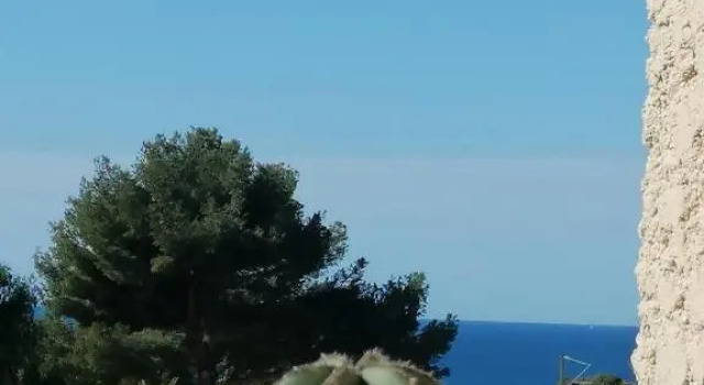Sanary les gorguettes, studio avec terrasse vue mer