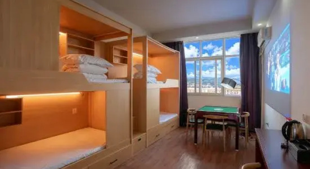 Кровать в общем номере Xingchen Youth Homestay (Jinggangshan University Ji'an Railway Station Branch)