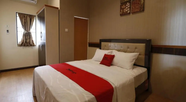 Двухместный номер Standard RedDoorz Plus near Universitas Sumatera Utara