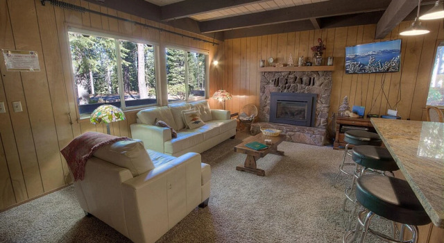 Skyline Divine by Lake Tahoe Accommodations