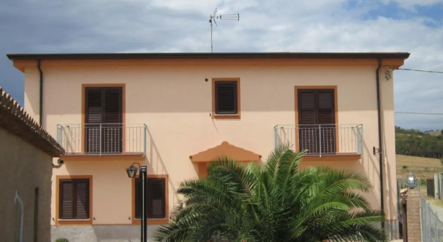 Donnastella, Book Hotel Guardavalle Calabria