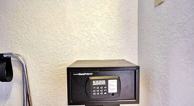 Номер Comfort Plaza Hotel Fort Lauderdale
