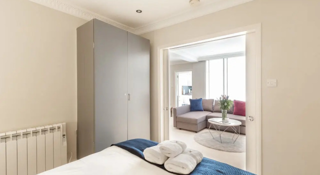 Elegant Double Bedroom in Belgravia