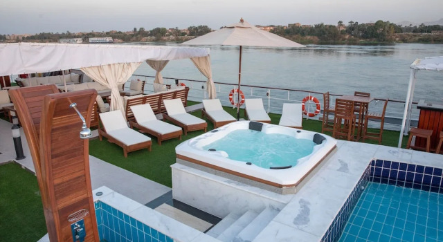 Номер Standard Champollion II Nile Cruise