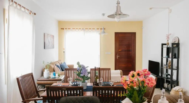 Апартаменты Deluxe Aphrodite Gardens No.9 Luxury Apt