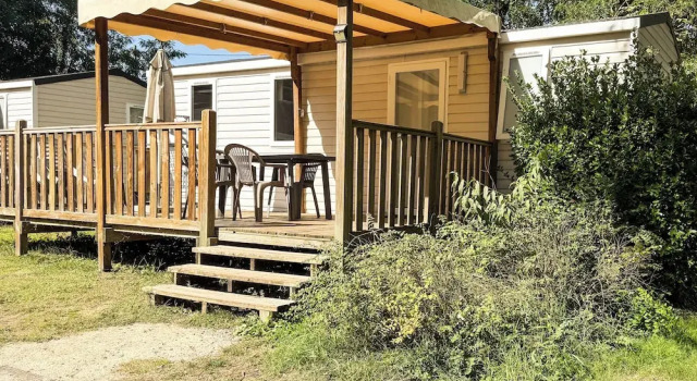 Коттедж с 3 комнатами с балконом Domaine Des Acacias Tours