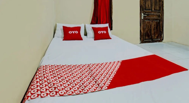 OYO Life  93058 Kos Subur, Book Hotel Billige hoteller i Tanjung