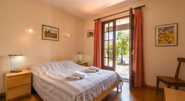 Villa in Beaufort With Pool & Views, Réserver Villa Olonzac Canal du Midi