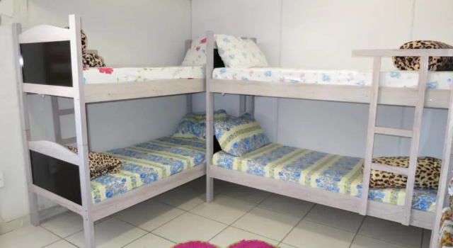 Кровать в общем номере (женский номер) Hostel Horizonte de Minas