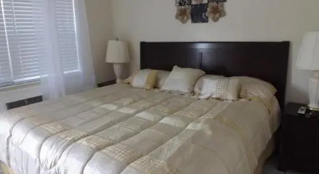 Eamon James Apartments, Забронировать Апартаменты/квартира Лейк-Уорт Palm Beach County, рядом с Palm Beach Institute of Contemporary Art
