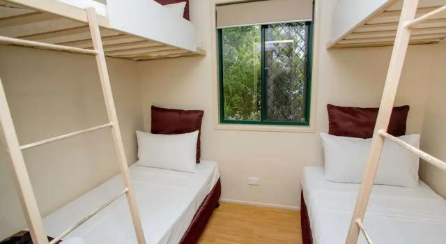 Семейный номер Standard с 2 комнатами с балконом Tasman Holiday Parks - Hervey Bay