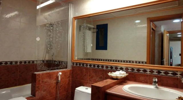 Семейный люкс с 2 комнатами Beach Bay Hotel