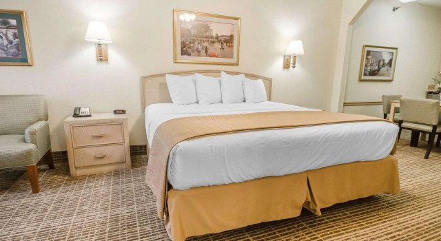 Двухместный номер Standard Clarion Pointe Louisville East