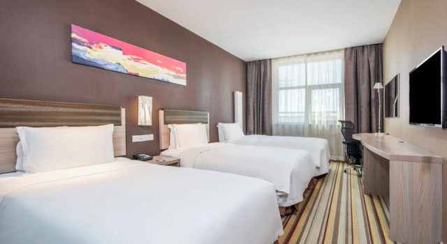 Трёхместный номер Standard Holiday Inn Express Changbaishan by IHG