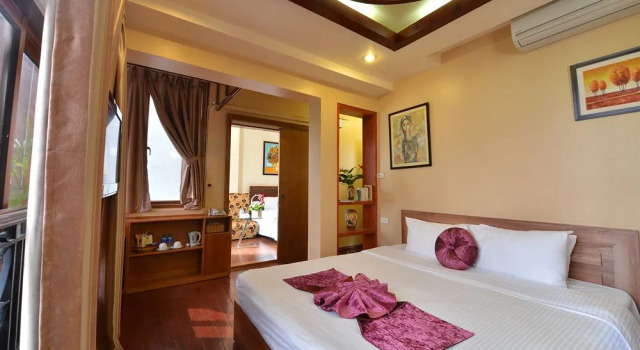 Hanoi Silver Moon Lakeview Hotel