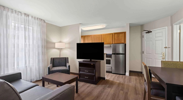 Двухместный люкс с 2 комнатами Extended Stay America Suites - St Louis - Fenton