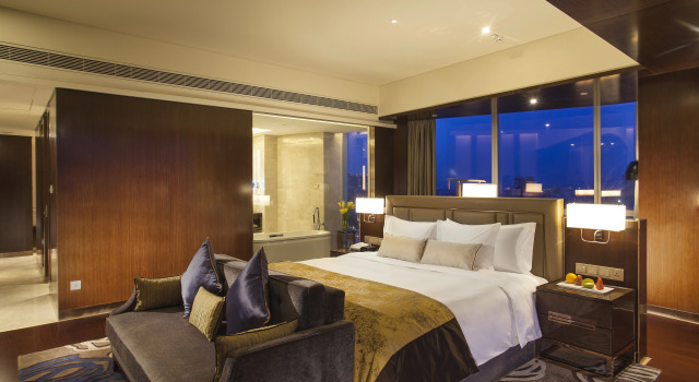 Crowne Plaza Zhangzhou by IHG, Book Hotel Hoteller i Zhangzhou med pool, Swimmingpool