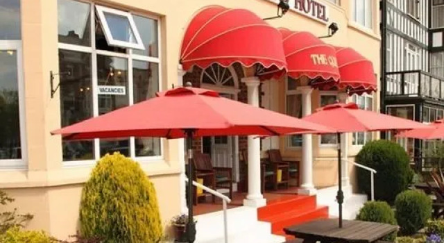 The Queens Hotel