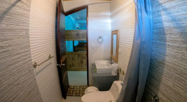 Четырёхместный номер Economy Hotel Las Olas