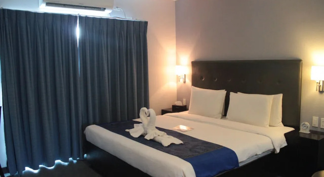 Двухместный номер Deluxe с балконом Sun Plaza Subic