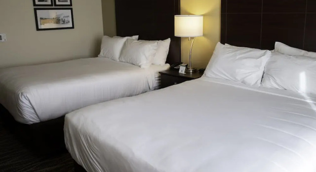 Standard Vierer Zimmer mit Seeblick Cobblestone Hotel & Suites - Two Rivers