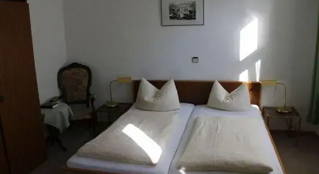 Hotel zur Post, Забронировать Отель Schalksmühle 
