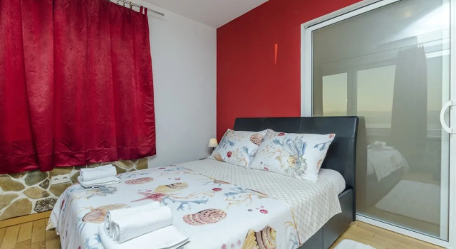 Apartments Bluesun, Book Lejlighed Hoteller i Celina med parkering, Parkering