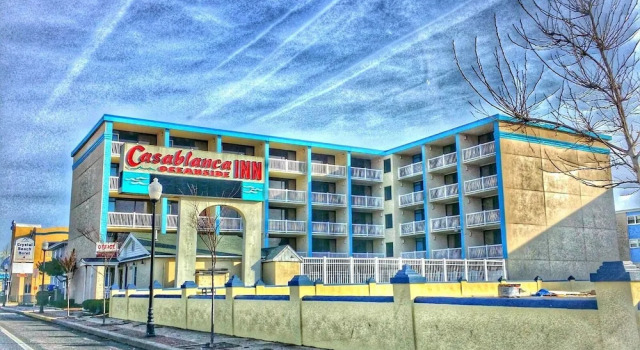 Casablanca Oceanside Inn