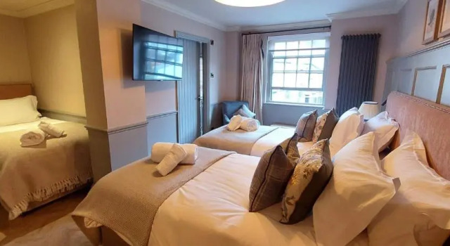 Трёхместный номер Standard The Crown Inn