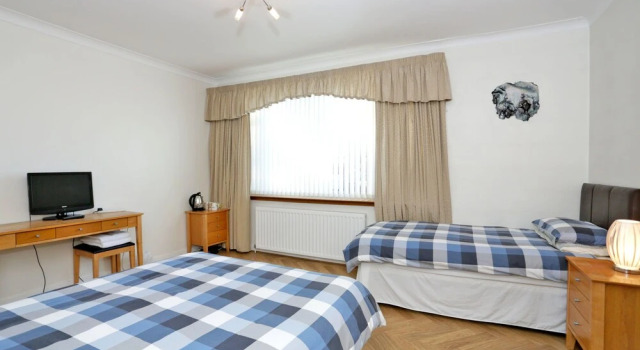 Lindhome Guest House Bed  Breakfast, Prenota Affittacamere Aberdeen 