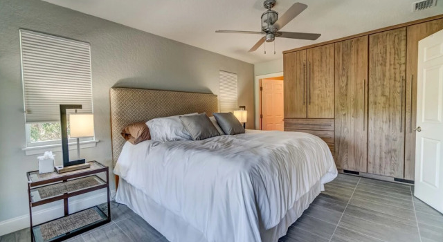 Sable Palm Hidden Gem 4 Bedroom Home by Redawning, Rezerwuj Dom wakacyjny Englewood Floryda