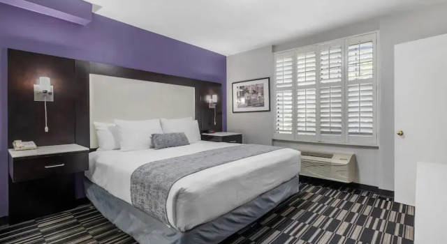 Семейный люкс SureStay Hotel by Best Western Beverly Hills West LA