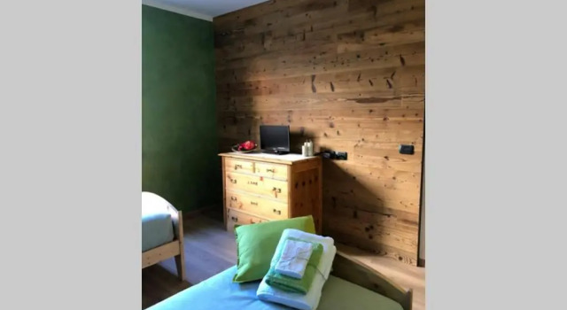 Appartamento a due passi da Bormio, Buchen Sie Ferienwohnung Hotels in Oberes Veltlin mit Pool, Schwimmbad