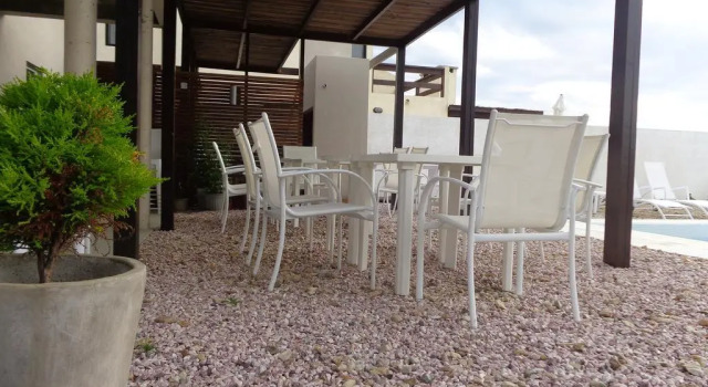 Cara Colomba, Prenota Hotel Hotel a Rocha con piscina, Piscina