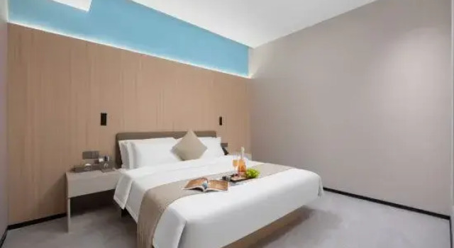 Люкс Deluxe с 2 комнатами Guangzhou Lingyue Hotel (Canton Fair Transfer Service)
