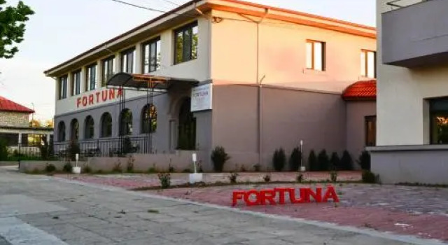 Complex Fortuna