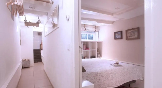 Номер Deluxe Cozy Canal Studio