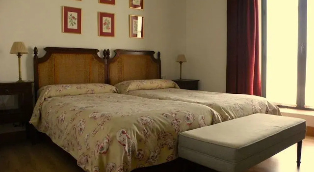 Hotel Posada de Valdezufre, Prenota Hotel Valdezufre Andalusia