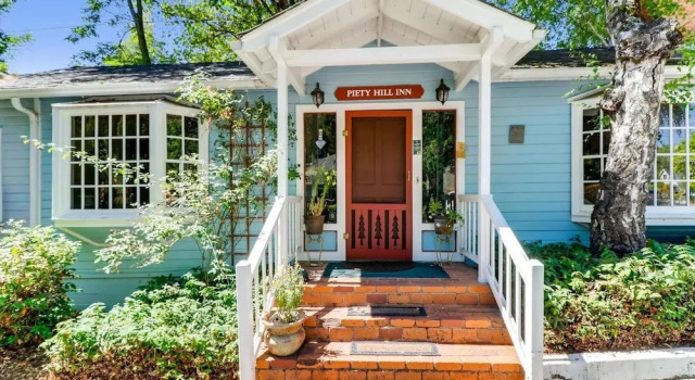 Piety Hill Cottages, Prenota Locanda Nevada City California