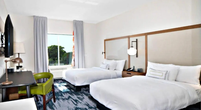 Четырёхместный номер Standard Fairfield by Marriott Inn & Suites Deerfield Beach Boca Raton