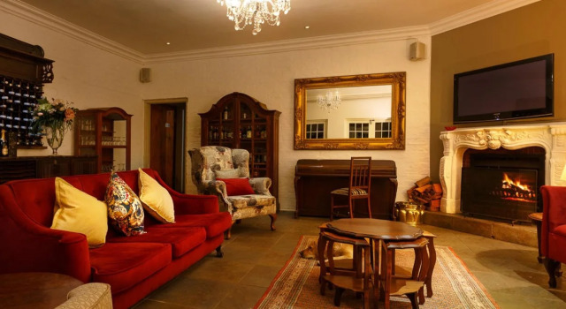 Riverside Boutique Hotel