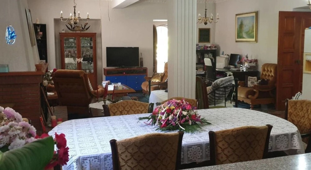 Manor house, graphical village, Prenota Hotel Hotel a Trifylia con parcheggio, Parcheggio