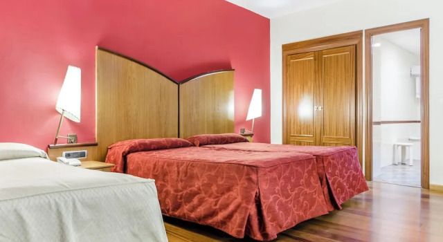 Трёхместный номер Hotel Albarracín