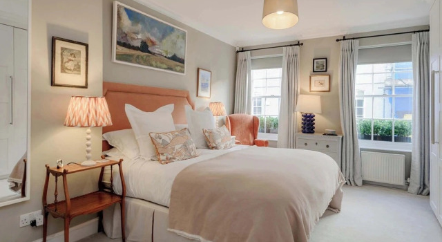 Divine Mews House - South Kensington