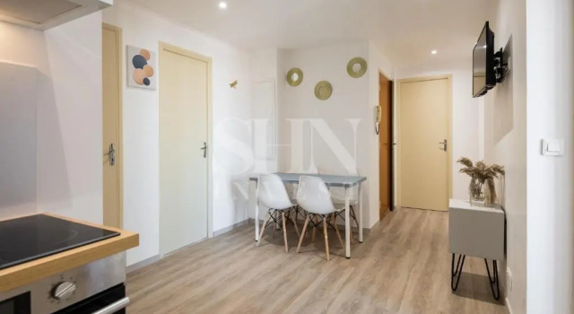 Cosy apartment for 6 persons near tramway in Nice, Забронировать Апартаменты/квартира Арена Ницца, рядом с Парк Феникс