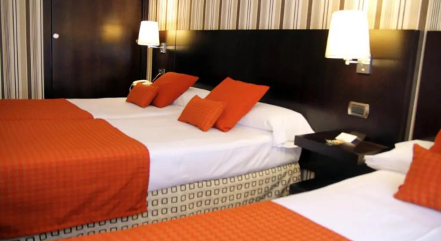 Трёхместный номер Hotel Conde Duque Bilbao