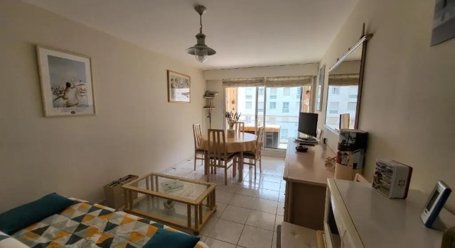 Apartment Cours Blossac 1
