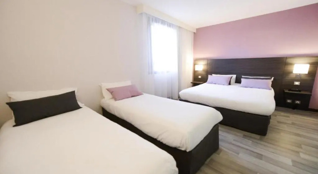 Семейный номер Standard Hotel Eurocentre Toulouse Nord