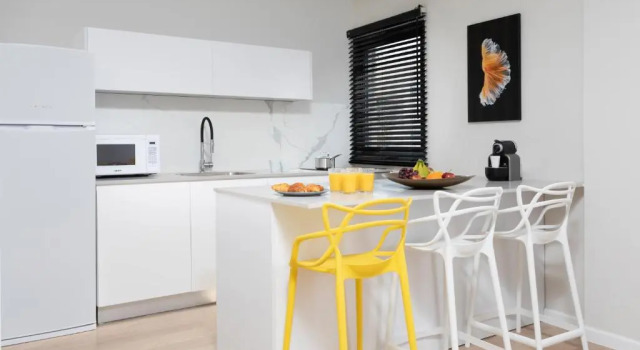 Апартаменты Serene 2BR in Dizengoff Square by HolyGuest